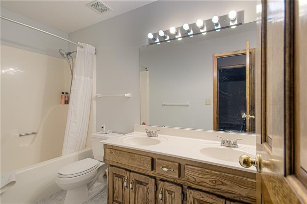 706 Kingston Drive Property Photo 26