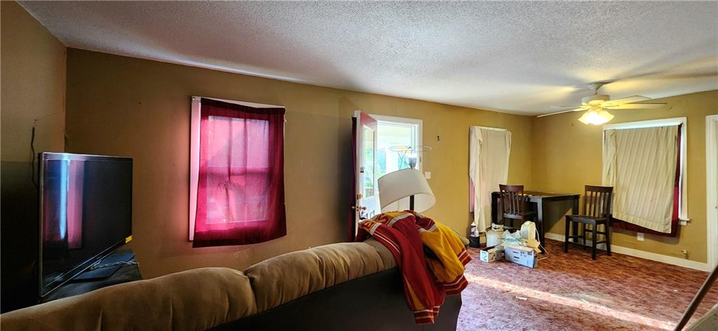 4038 N Cleveland Avenue Property Photo 4