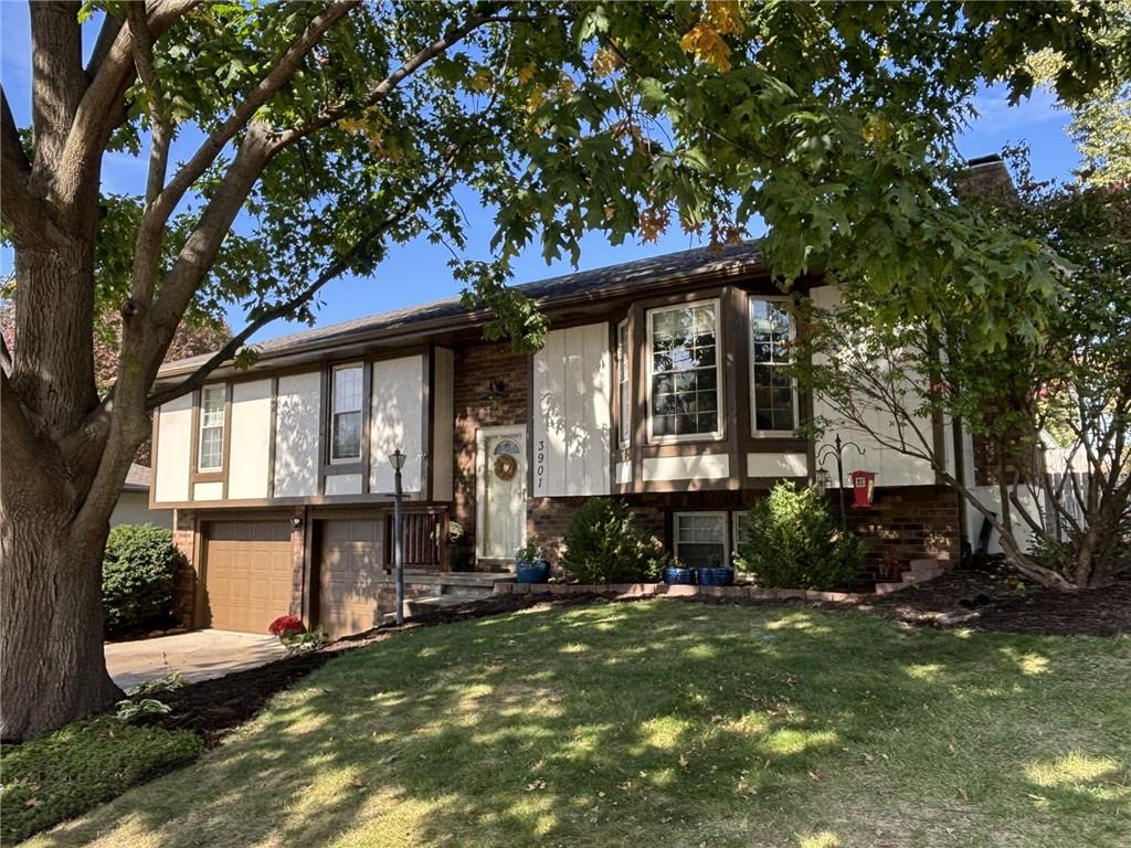 3901 W Haverill Drive Property Photo 1
