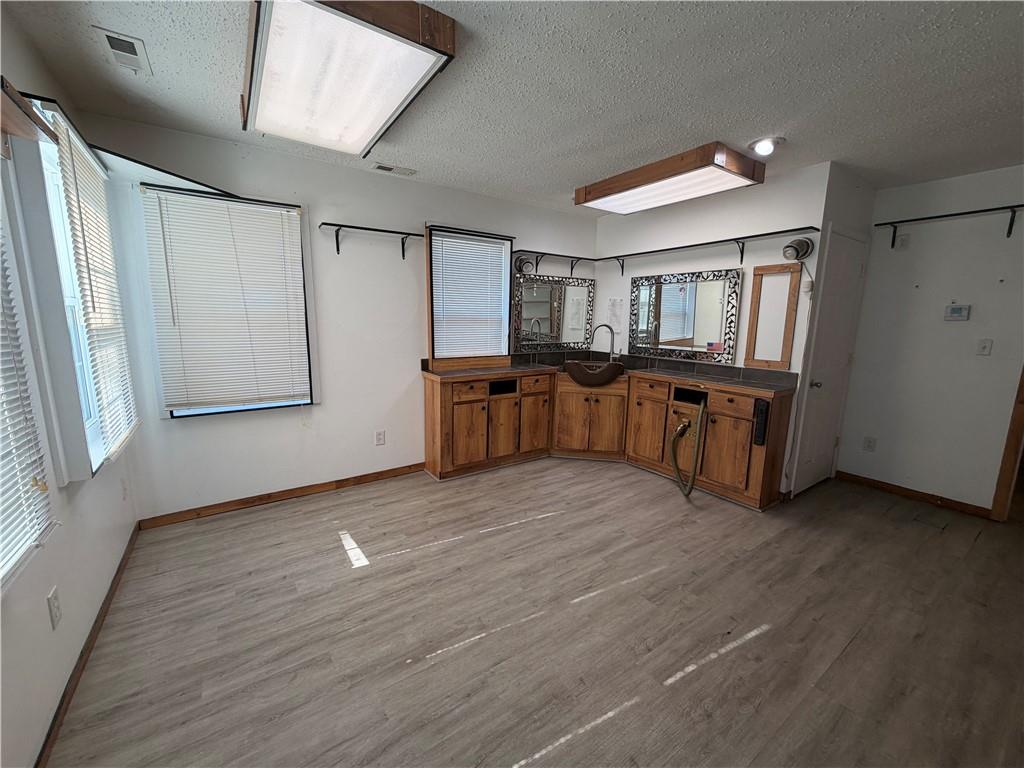 16150 Eisenhower Road Property Photo 35
