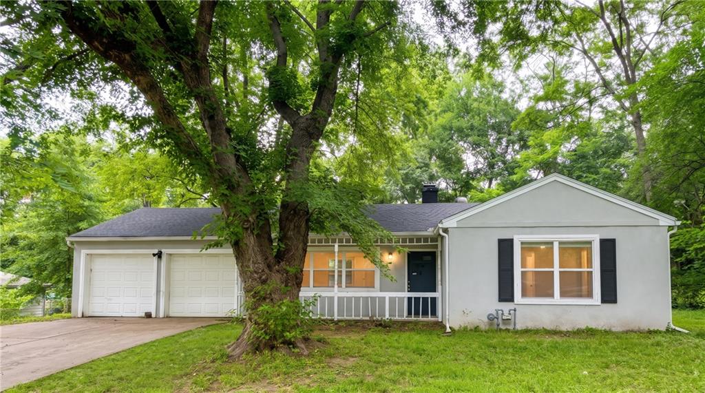 5215 Sterling Avenue Property Photo 1