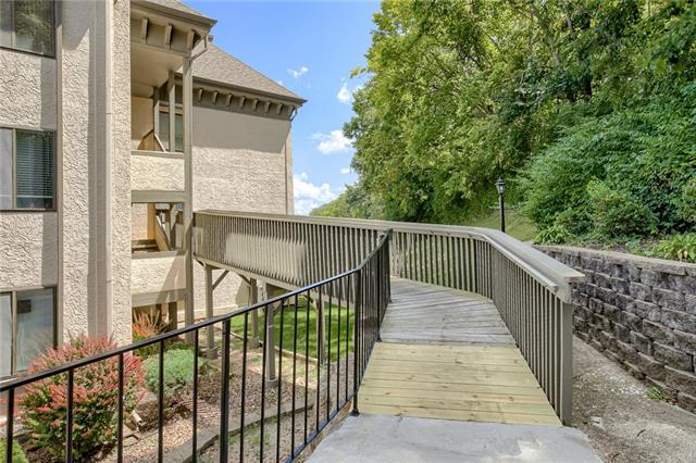 303 E Partrigde Avenue Property Photo 2