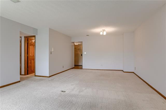 303 E Partrigde Avenue Property Photo 9