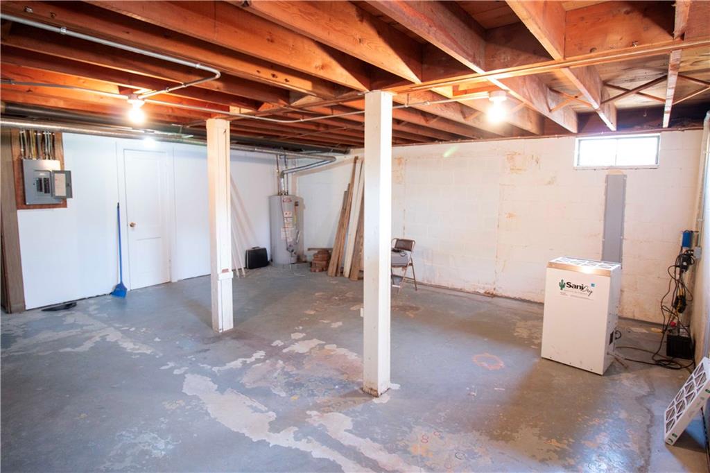 8831 Highway 71 Highway Property Photo 33
