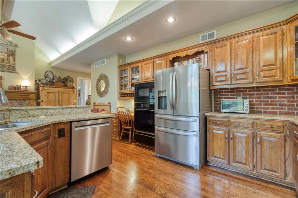 12201 Washington Court Property Photo 10