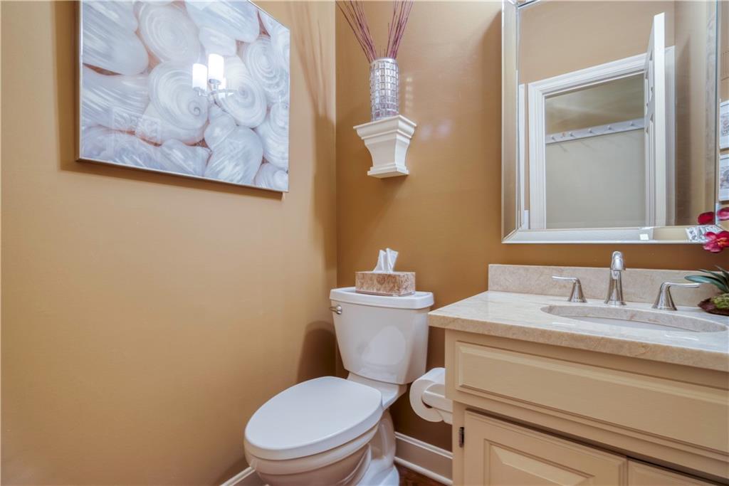 12201 Washington Court Property Photo 17