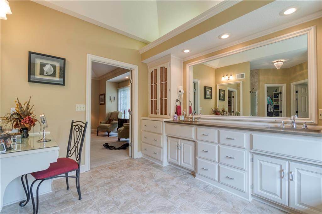 12201 Washington Court Property Photo 22