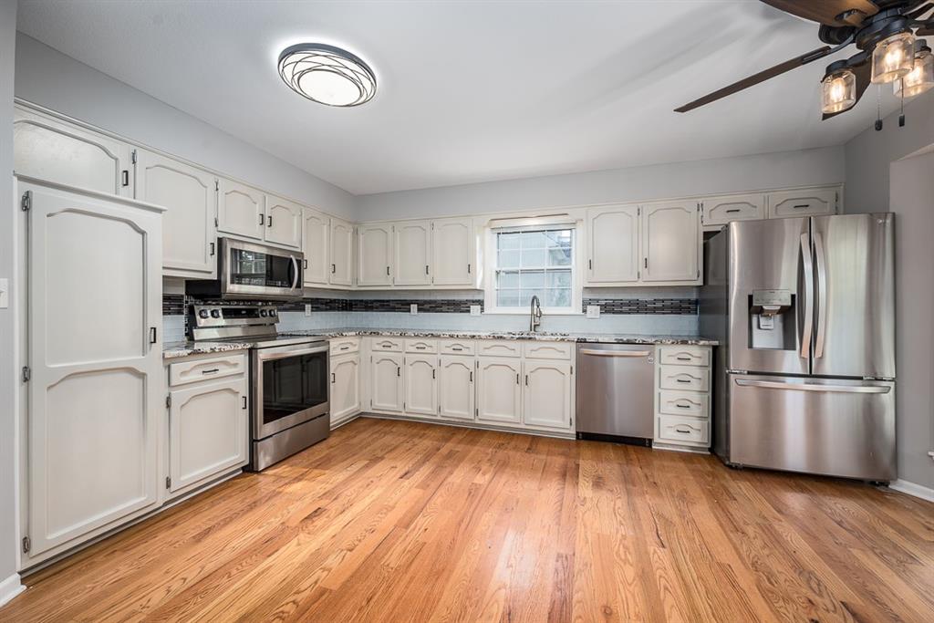 12343 Pinehurst Drive Property Photo 10