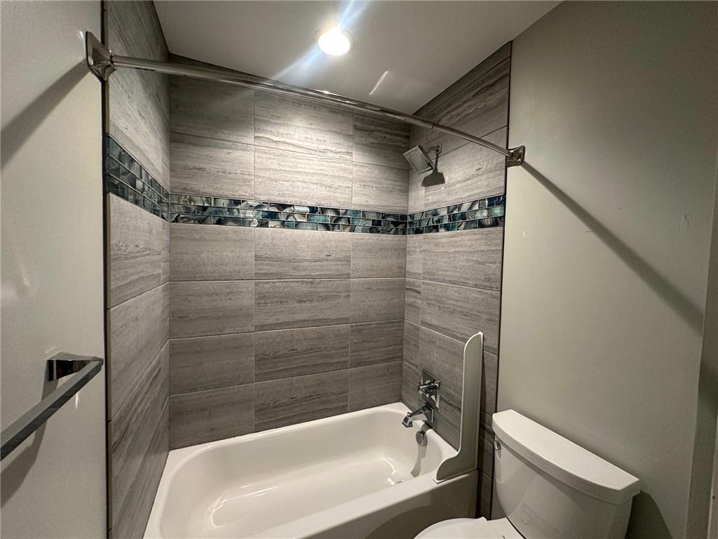 12343 Pinehurst Drive Property Photo 18