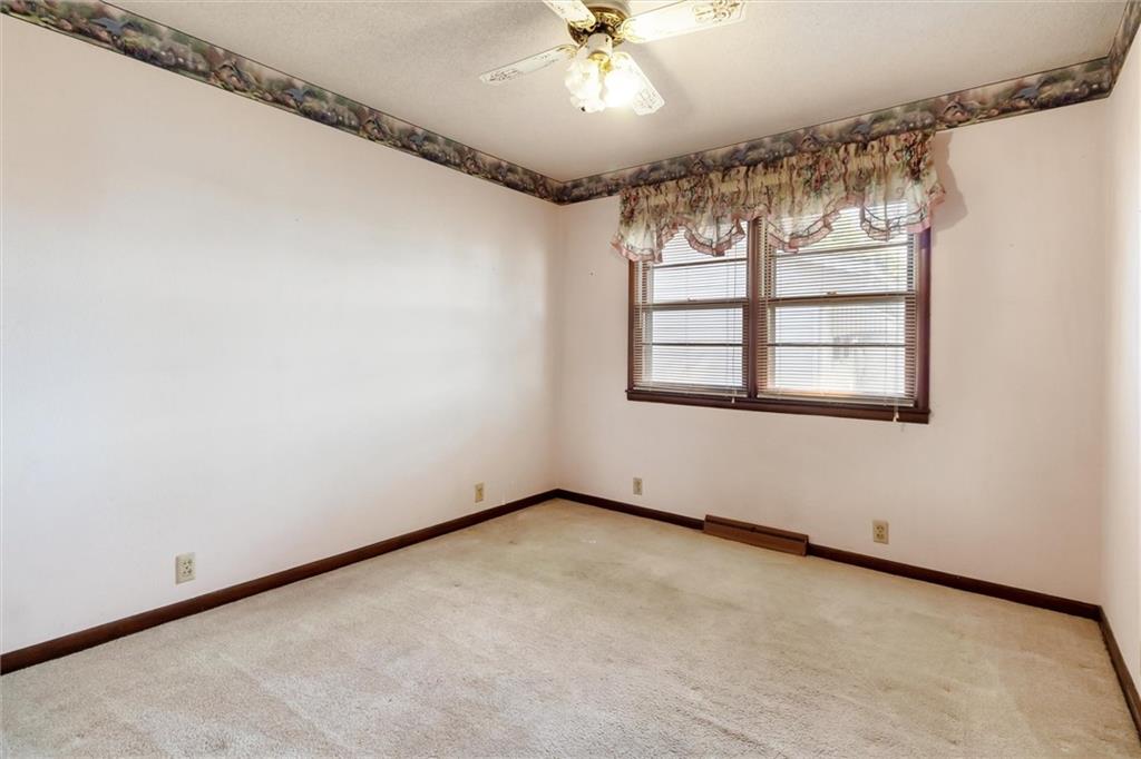 901 W Chestnut Street Property Photo 20