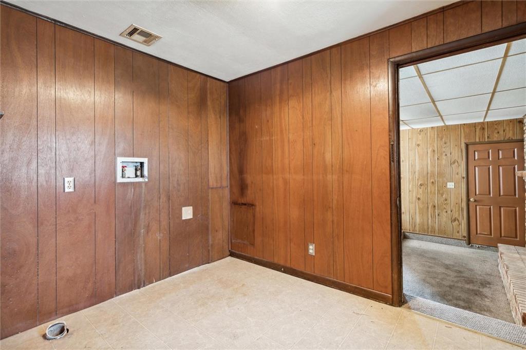 901 W Chestnut Street Property Photo 28