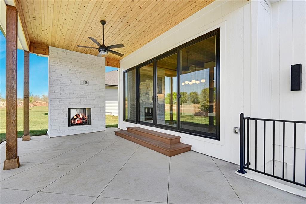17105 Oakmont Street Property Photo 19