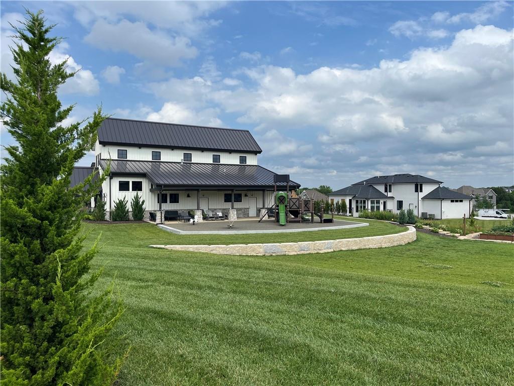 17105 Oakmont Street Property Photo 25
