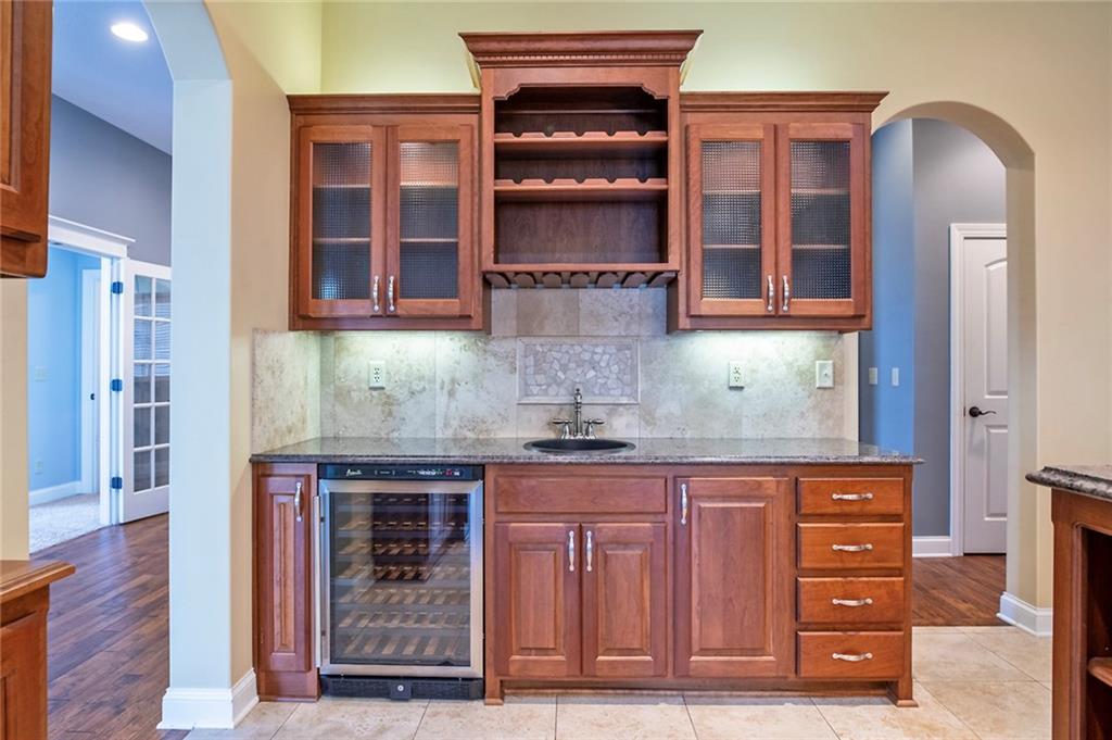 343 N Eaton Drive Property Photo 13