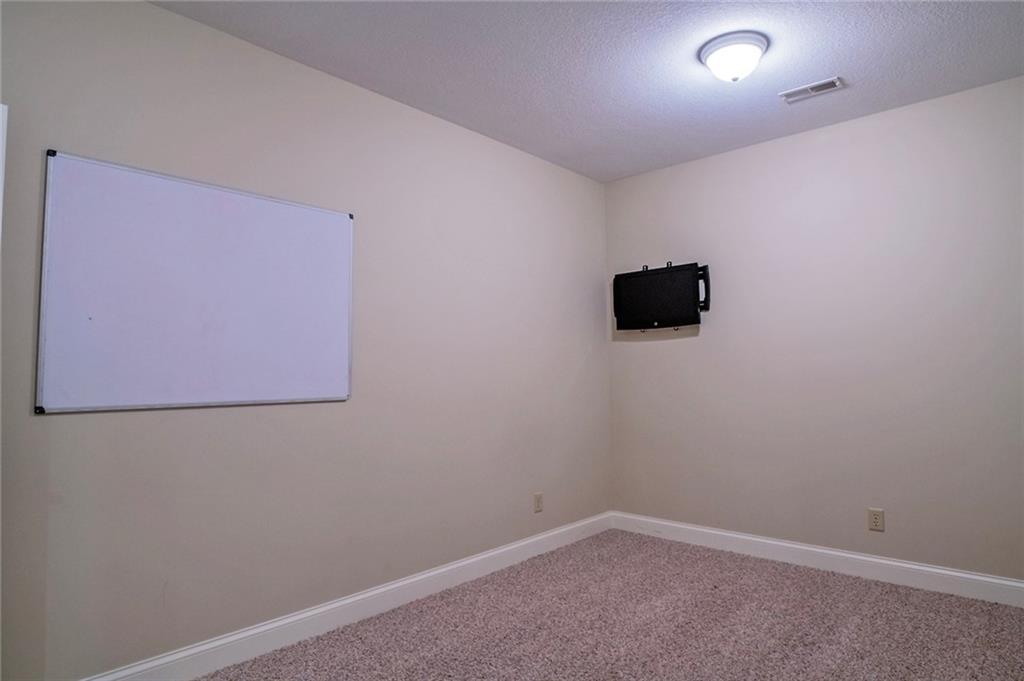 343 N Eaton Drive Property Photo 40