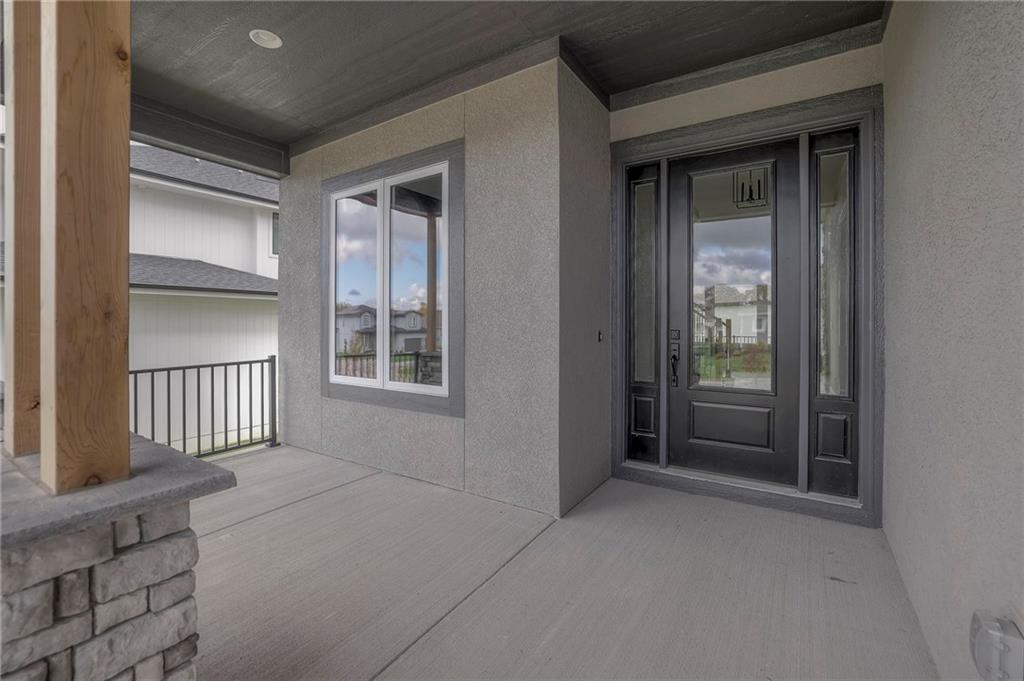 15422 W 171st Place Property Photo 5