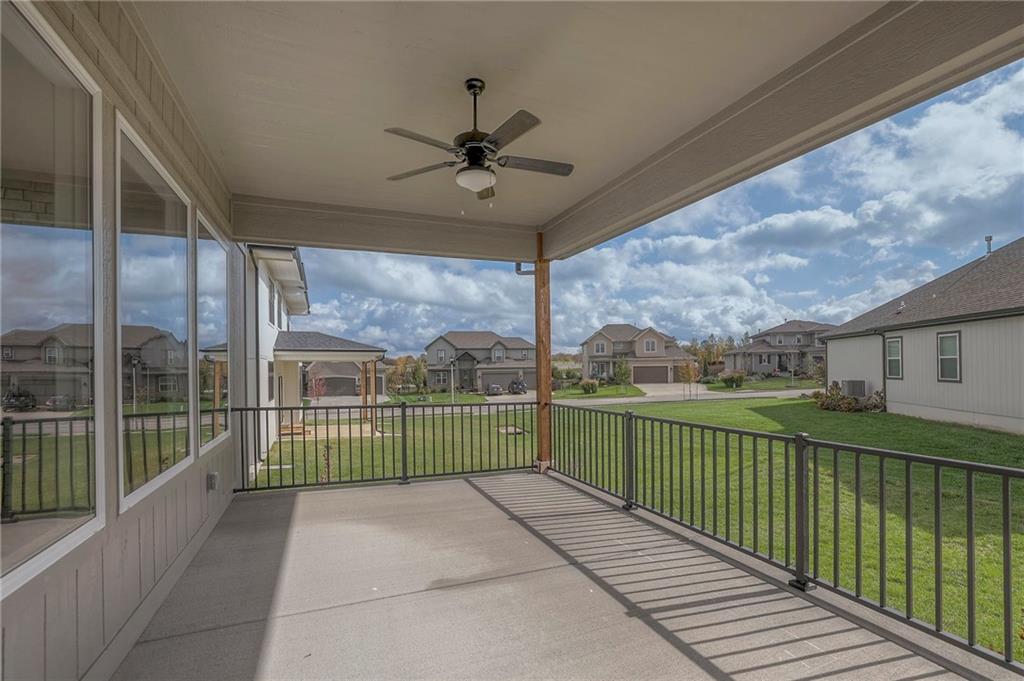 15422 W 171st Place Property Photo 48
