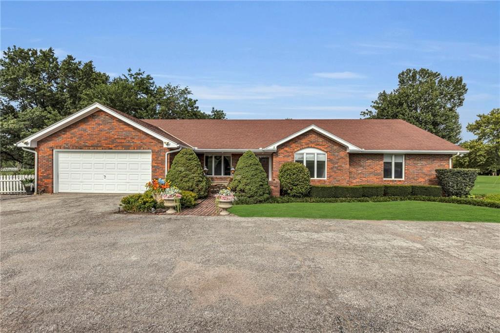 22750 Switzer Road Property Photo 3