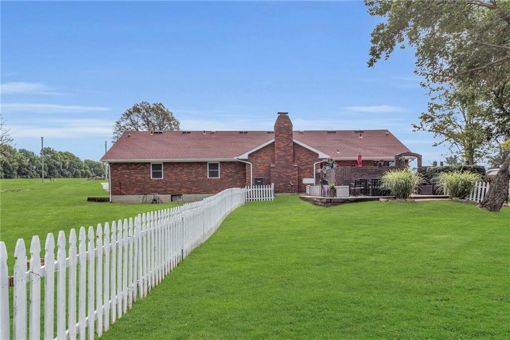 22750 Switzer Road Property Photo 4