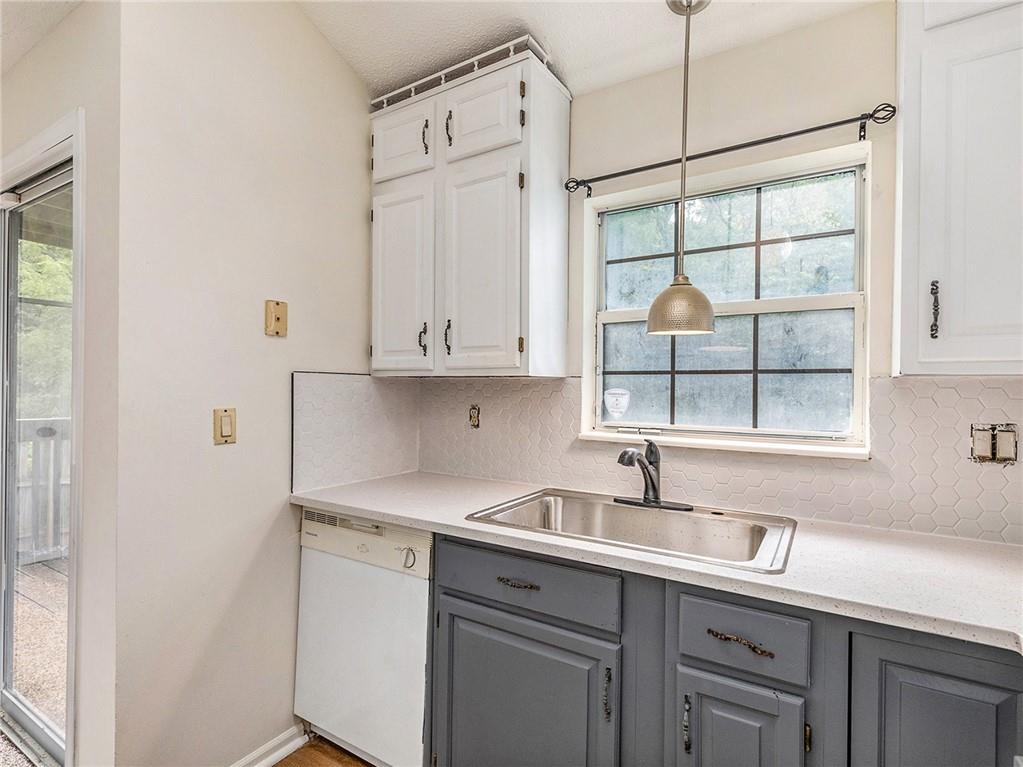 8153 Holmes #203 Road Property Photo 8