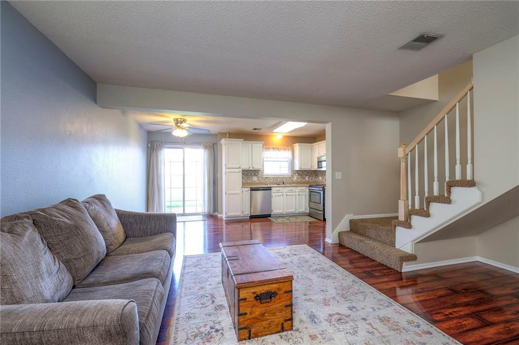 5643 Nw Plantation Drive Property Photo 13