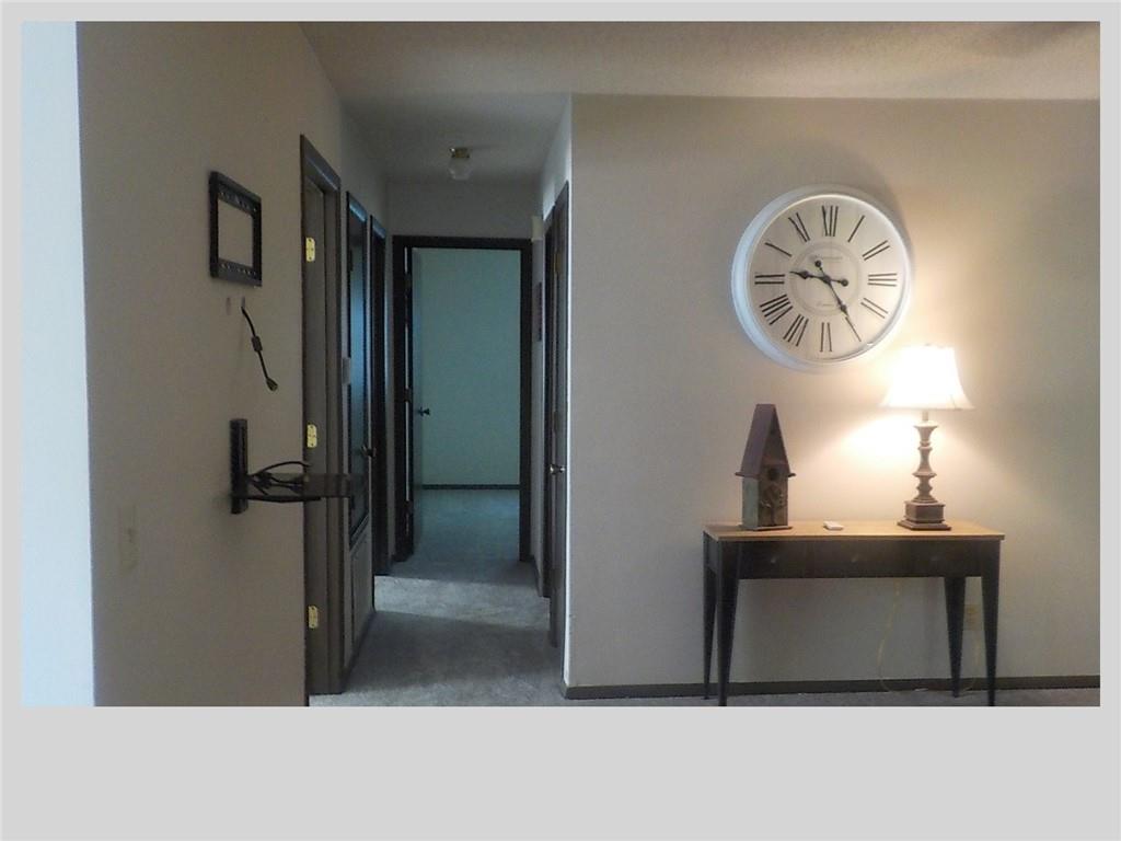 512 Hollywood Avenue Property Photo 24
