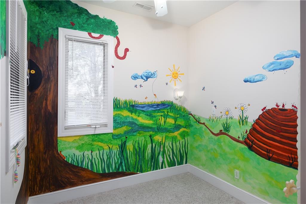 2253 Oak Road Property Photo 15