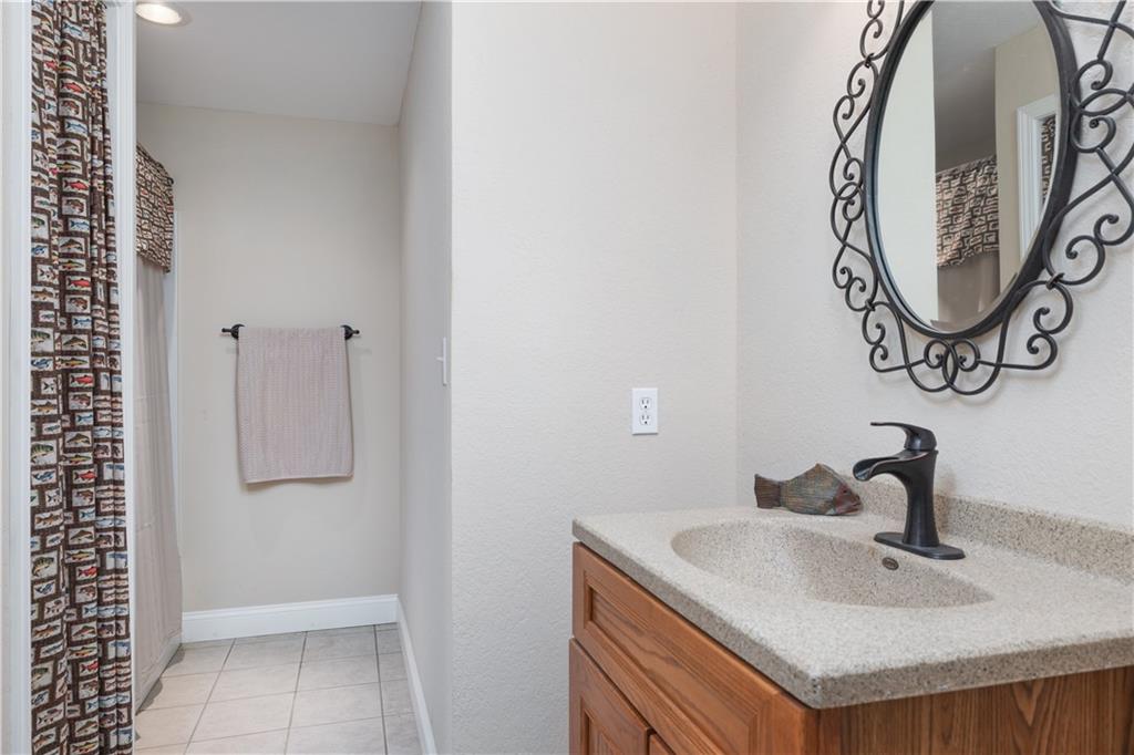 2253 Oak Road Property Photo 21
