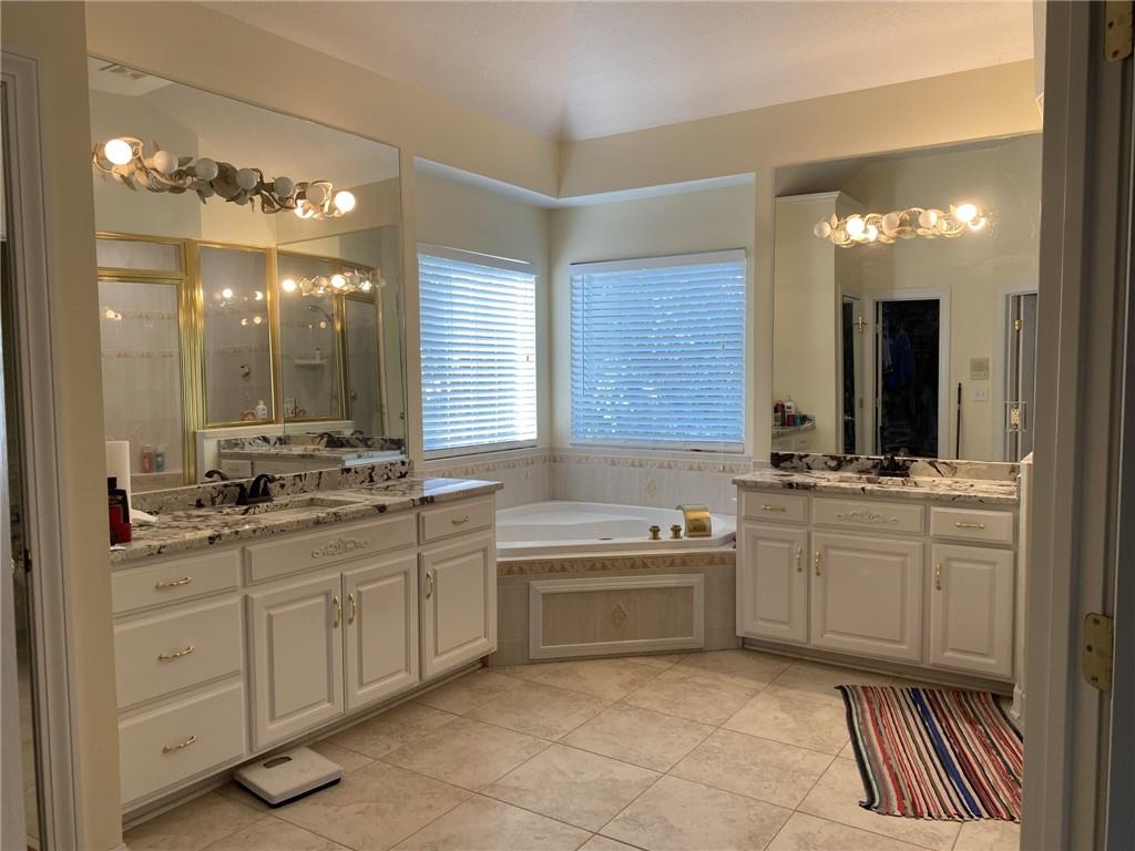 5711 Ne Sapphire Place Property Photo 20