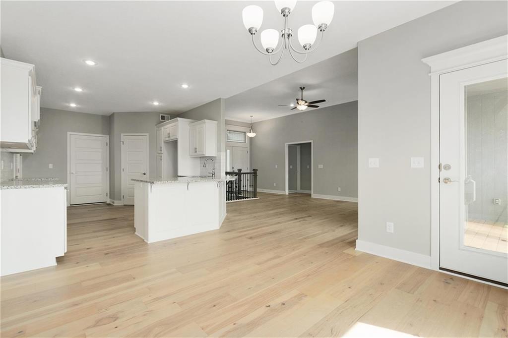 9030 N Monroe Avenue Property Photo 18