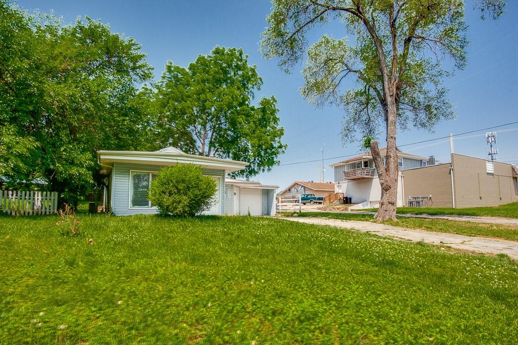3030 N 75th Terrace Property Photo 1