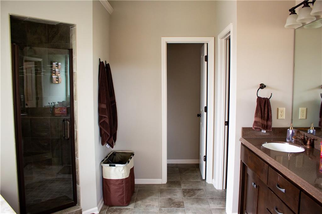 22284 W 121st Terrace Property Photo 27