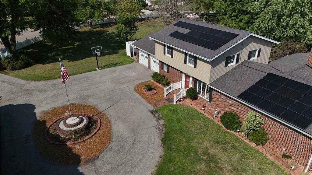 225 W 15th Street Property Photo 10