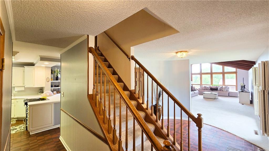 225 W 15th Street Property Photo 13