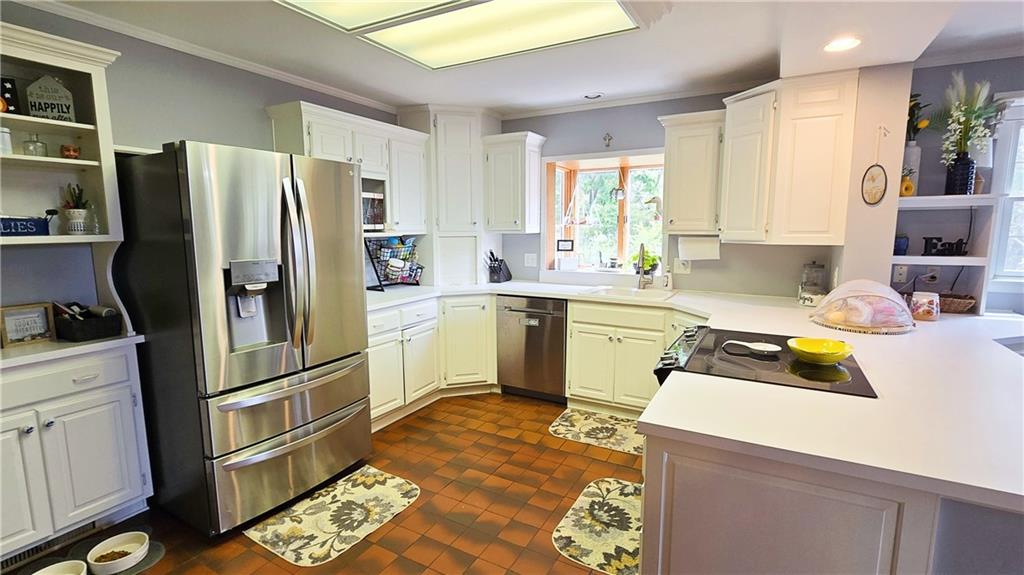 225 W 15th Street Property Photo 14