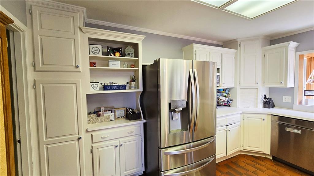 225 W 15th Street Property Photo 15