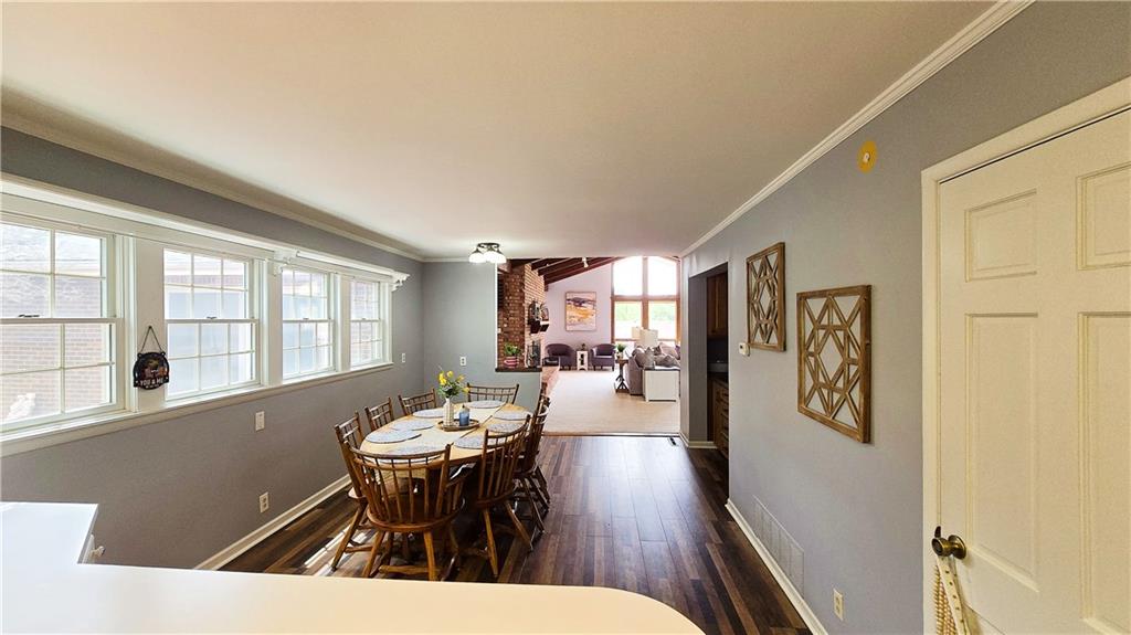 225 W 15th Street Property Photo 24