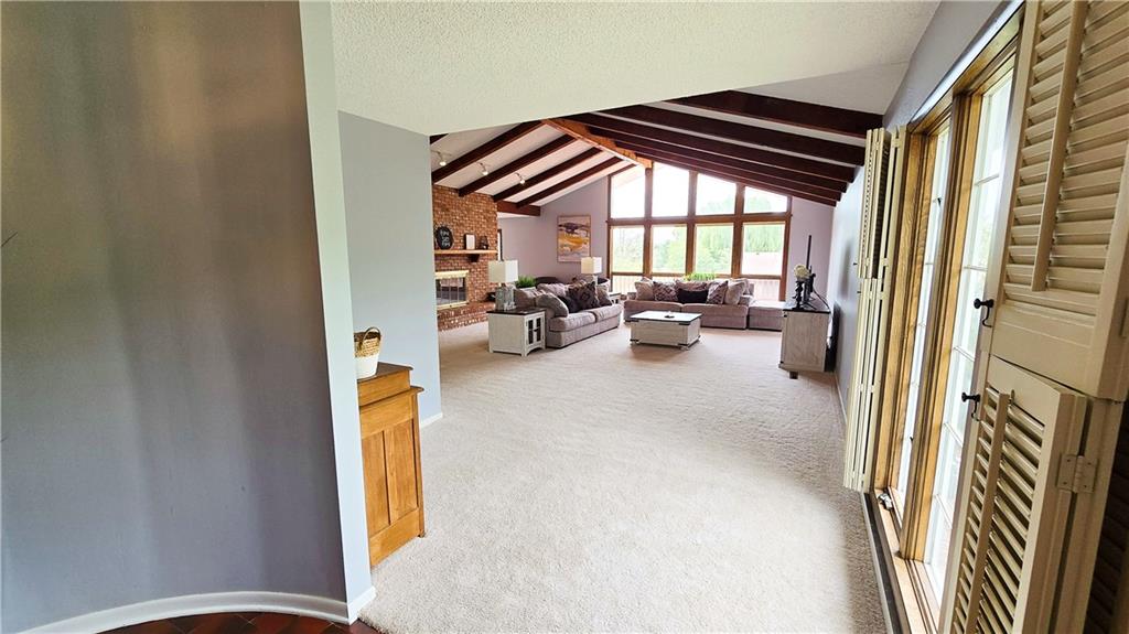 225 W 15th Street Property Photo 25