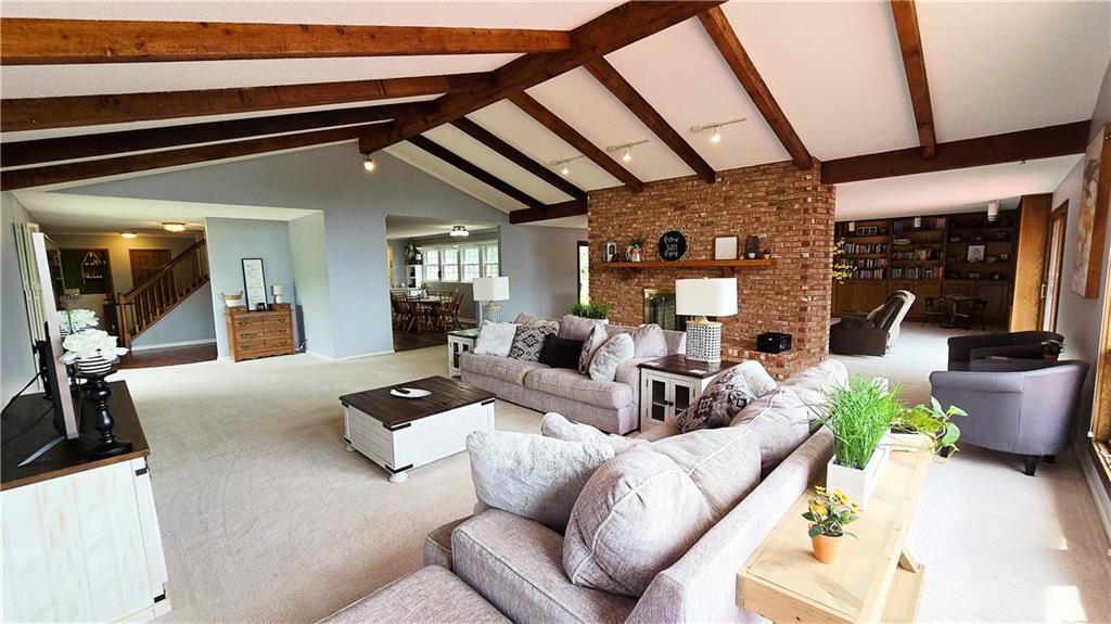 225 W 15th Street Property Photo 26