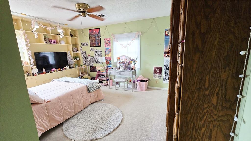 225 W 15th Street Property Photo 42