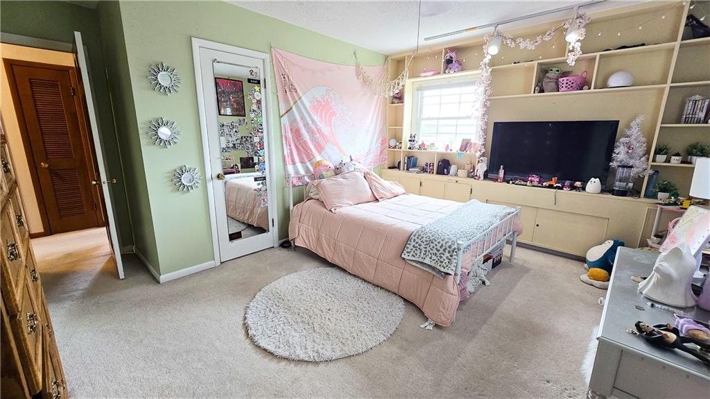 225 W 15th Street Property Photo 43