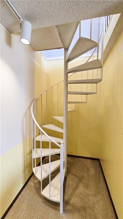 225 W 15th Street Property Photo 50