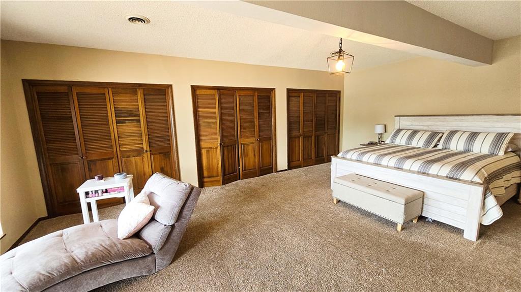 225 W 15th Street Property Photo 55