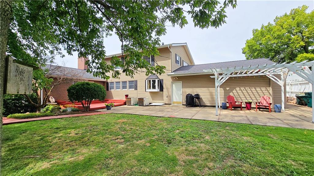 225 W 15th Street Property Photo 72