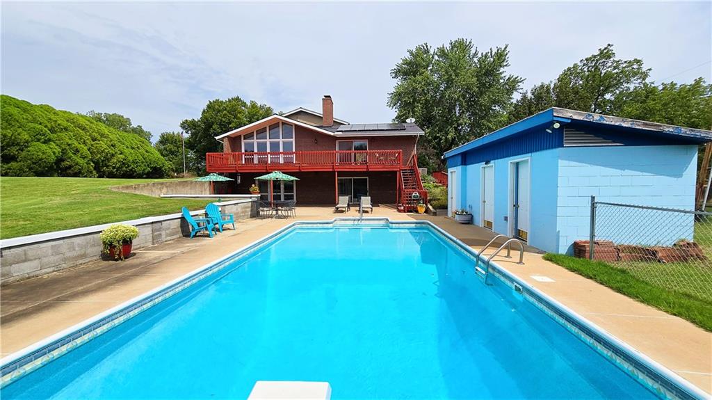 225 W 15th Street Property Photo 77