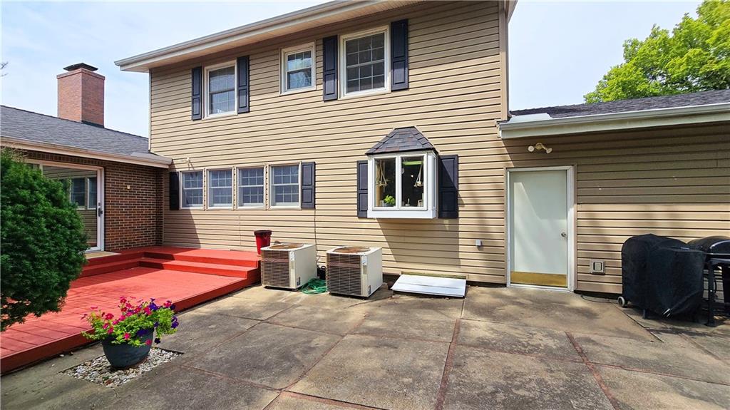 225 W 15th Street Property Photo 80