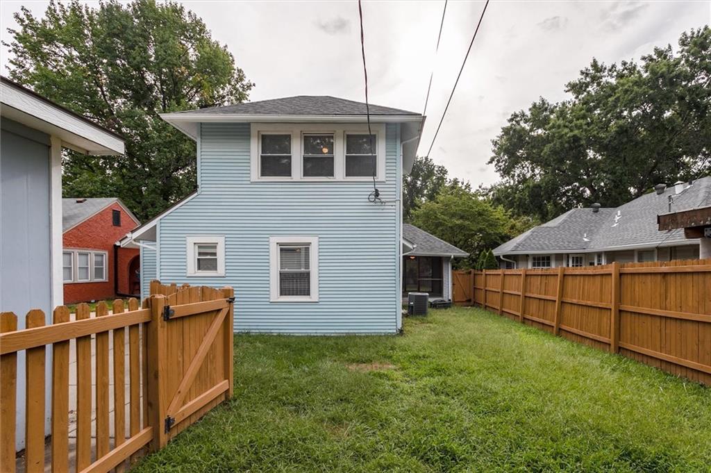 6428 Oak Street Property Photo 22