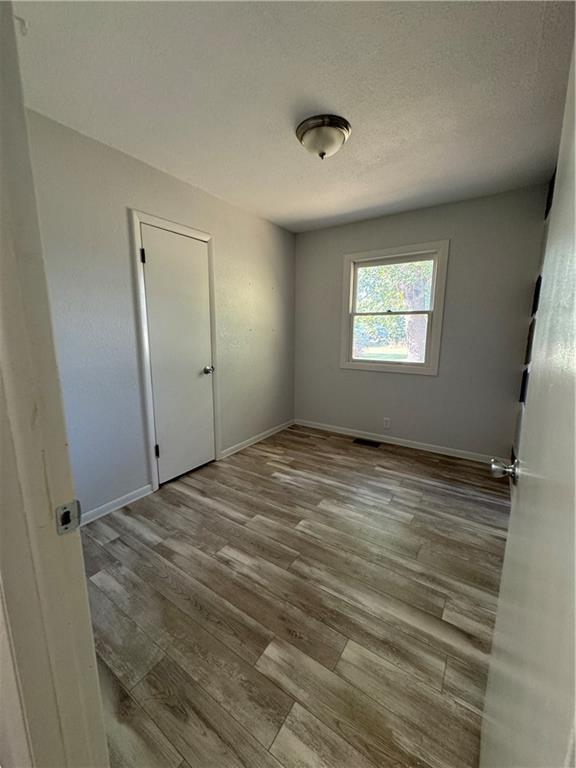 407 Central N/a Property Photo 9