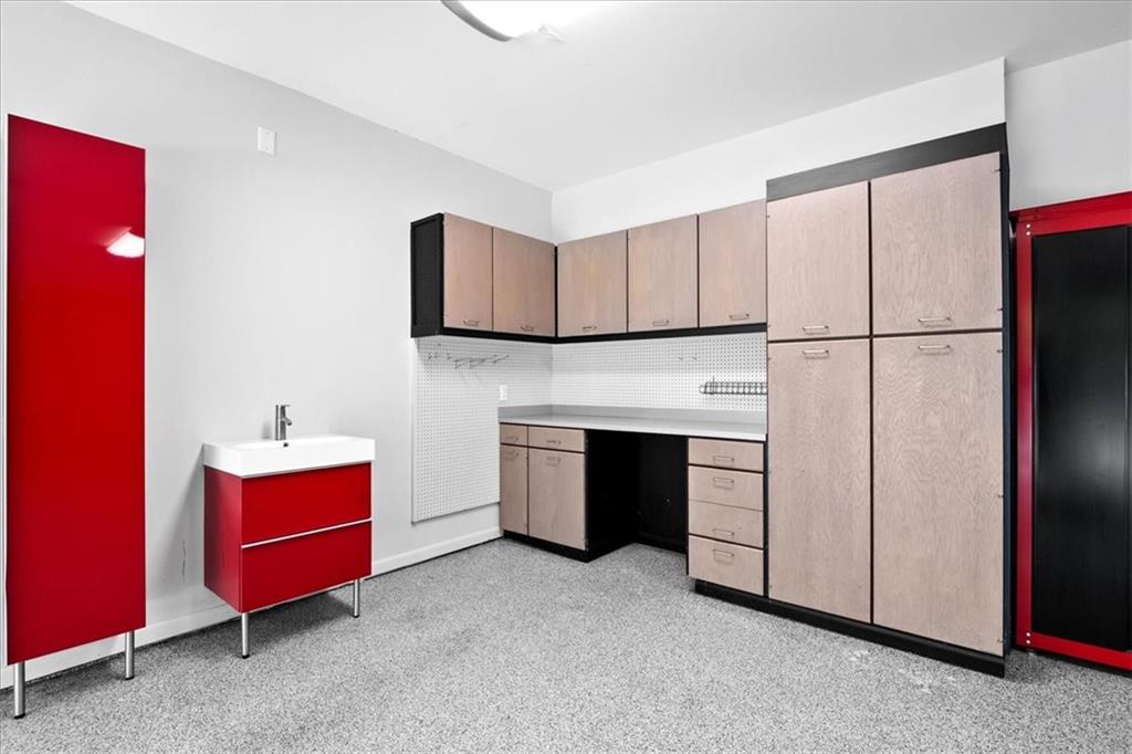 1039 Westover Road Property Photo 46