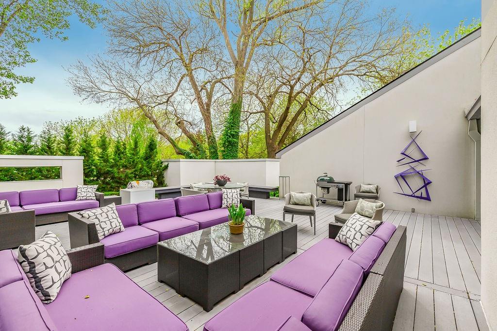 1039 Westover Road Property Photo 49